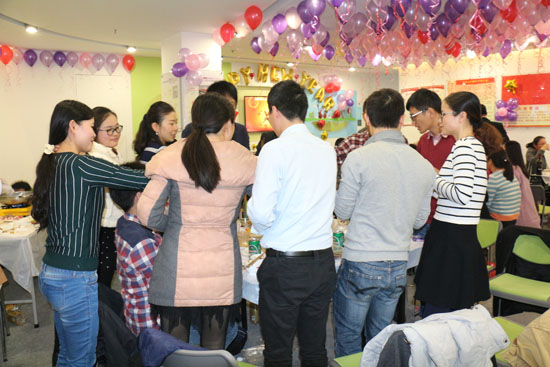 亞泰光電2015企業(yè)年會(huì)員工聚餐